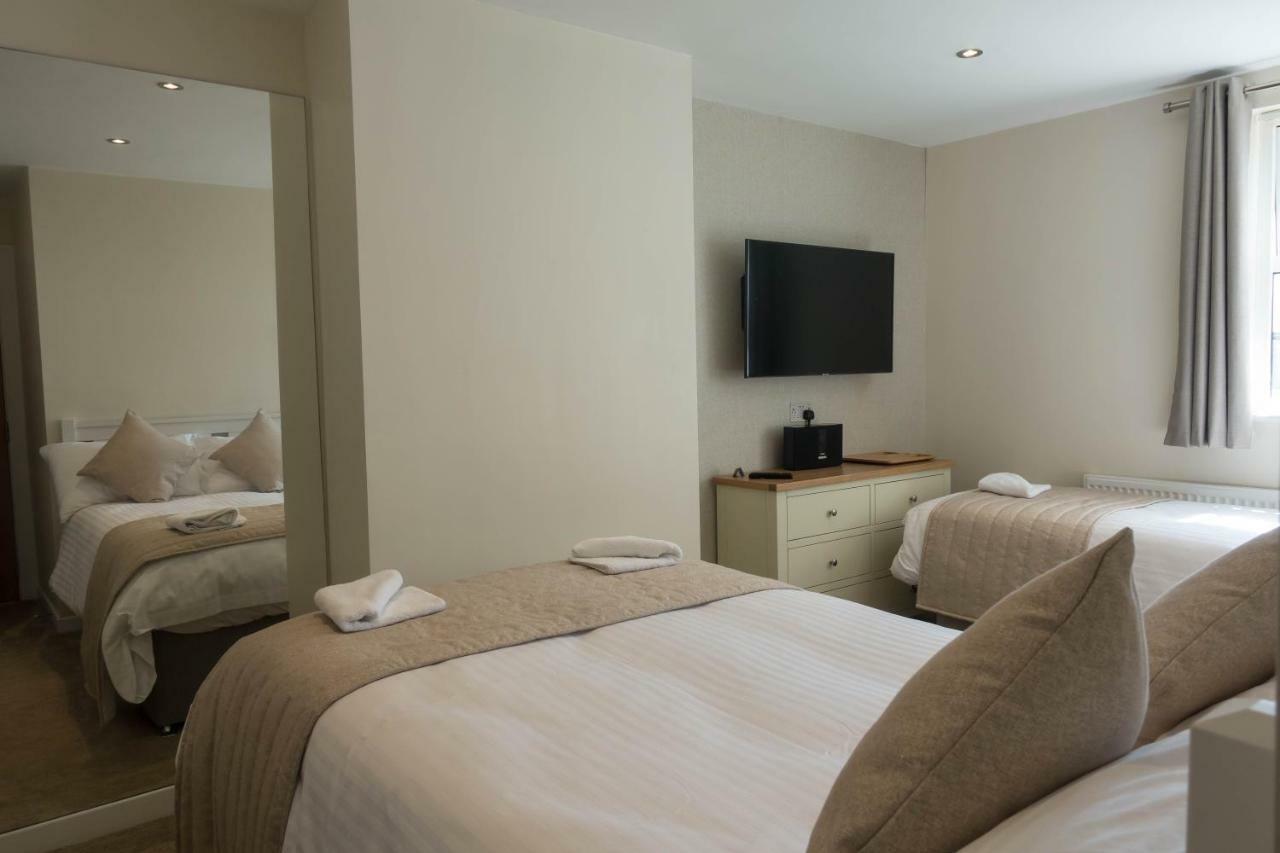 The Kings Cross Hotel Blackpool Room photo